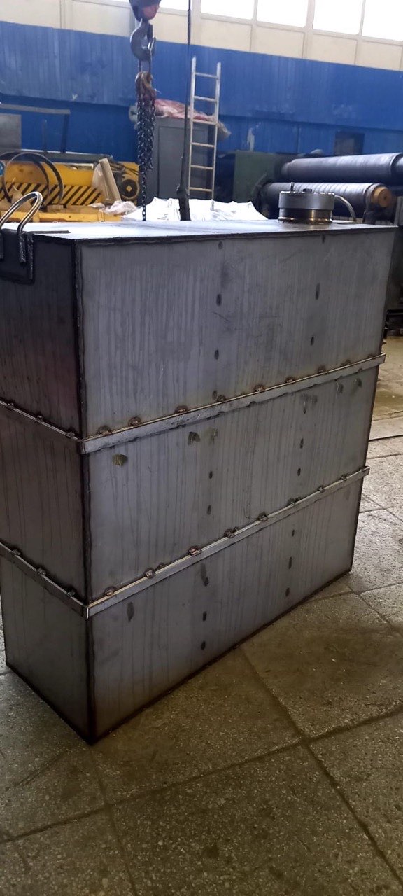 Бак из нержавеющей стали на заказ